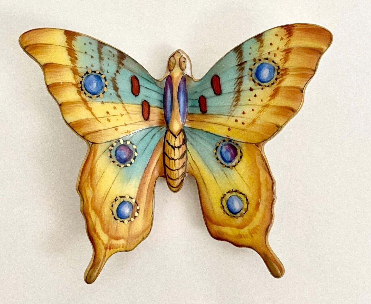 H13 - Butterfly