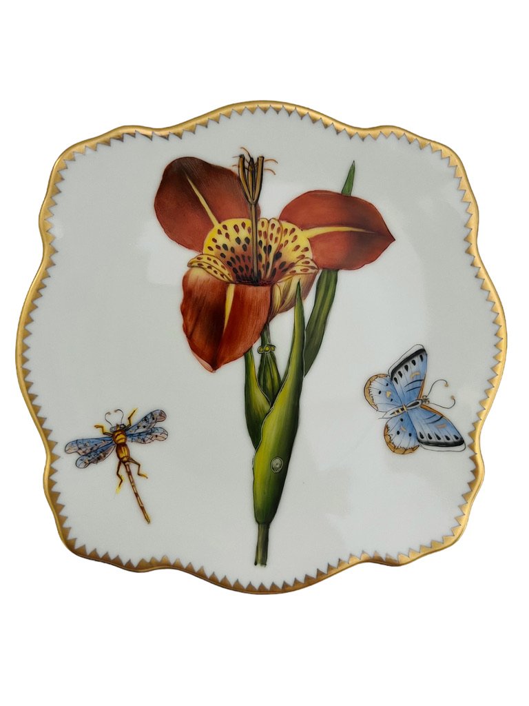 RE96 - Dessert/Bread & Butter/Appetizer Plate