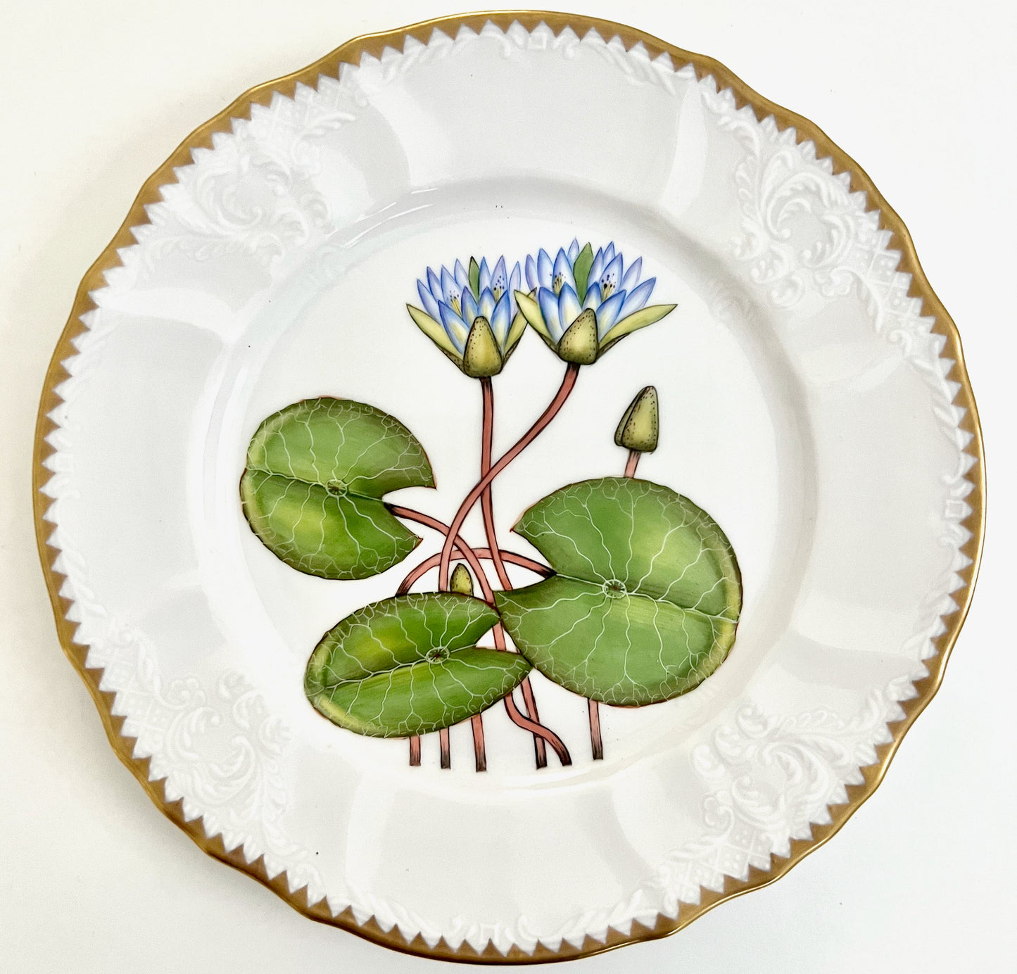 828 - Waterlily Salad/Dessert Plate