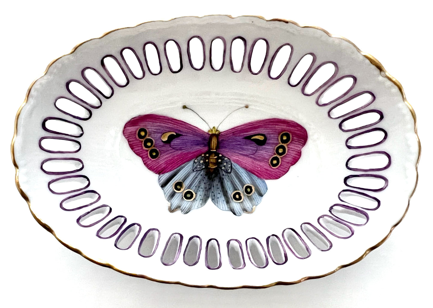 NA99 - Oval Pierced Dish