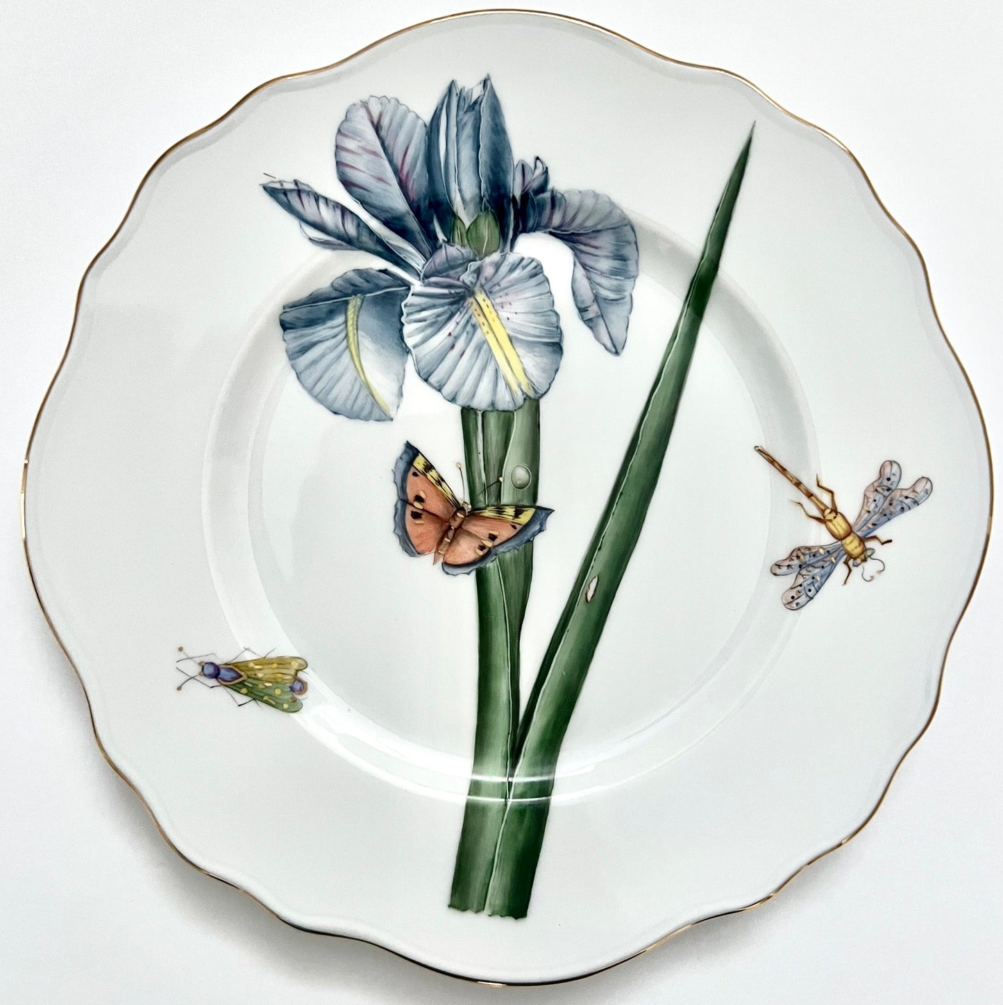 SSF66 - Scalloped Salad/Dessert Plate