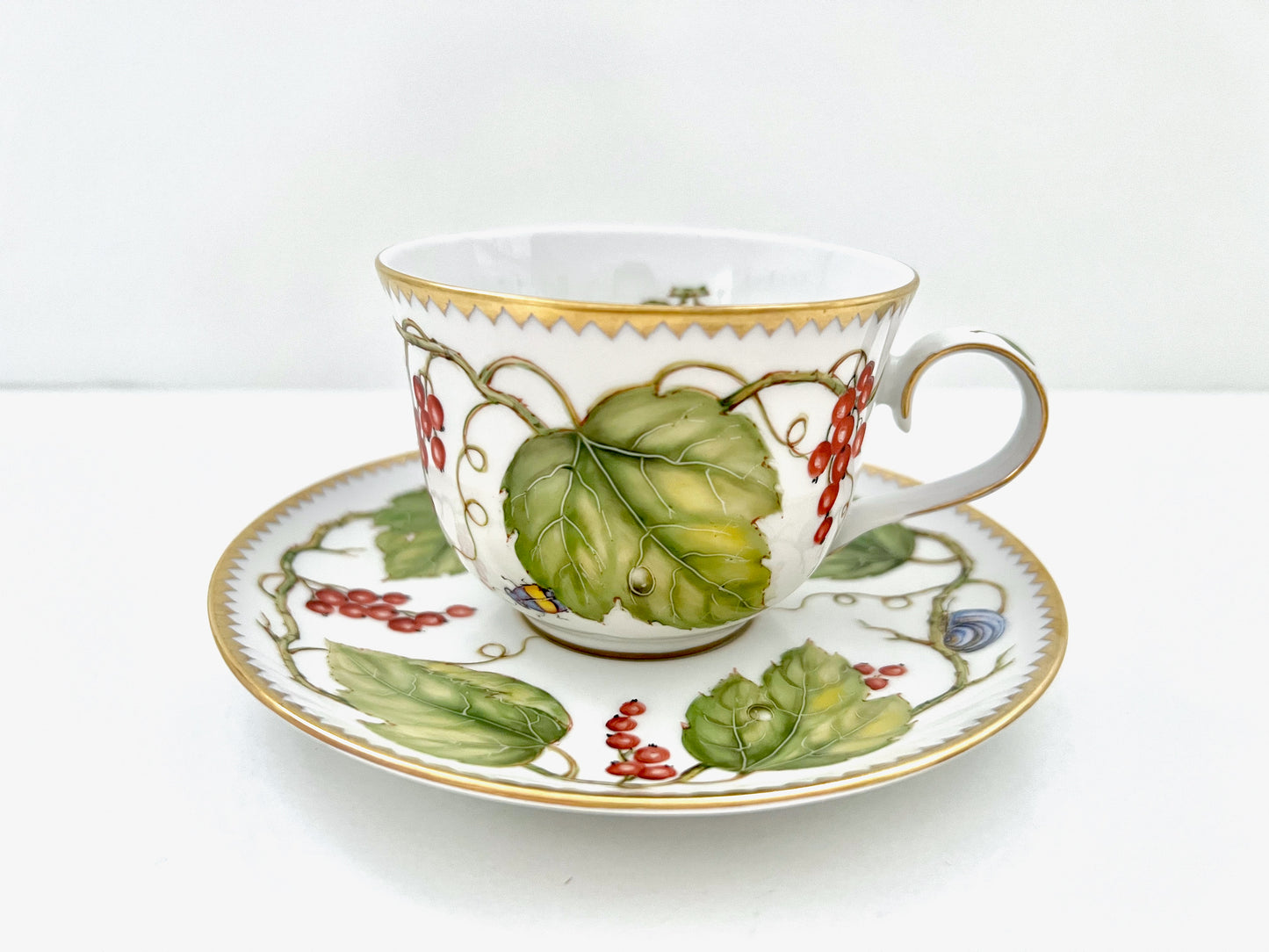 R67 - Cup and Saucer