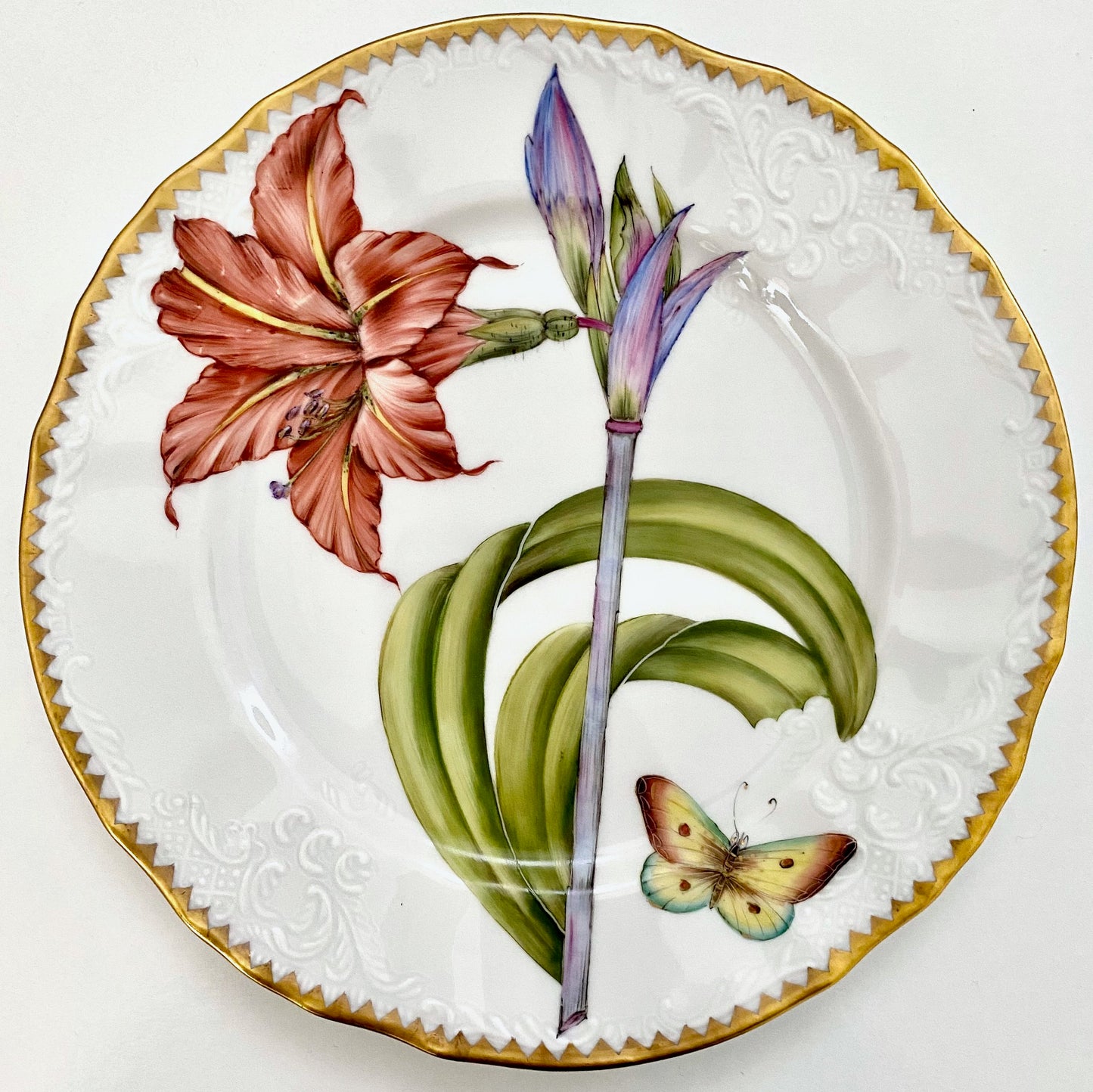 RF09 - Hand Painted Dinner Plate