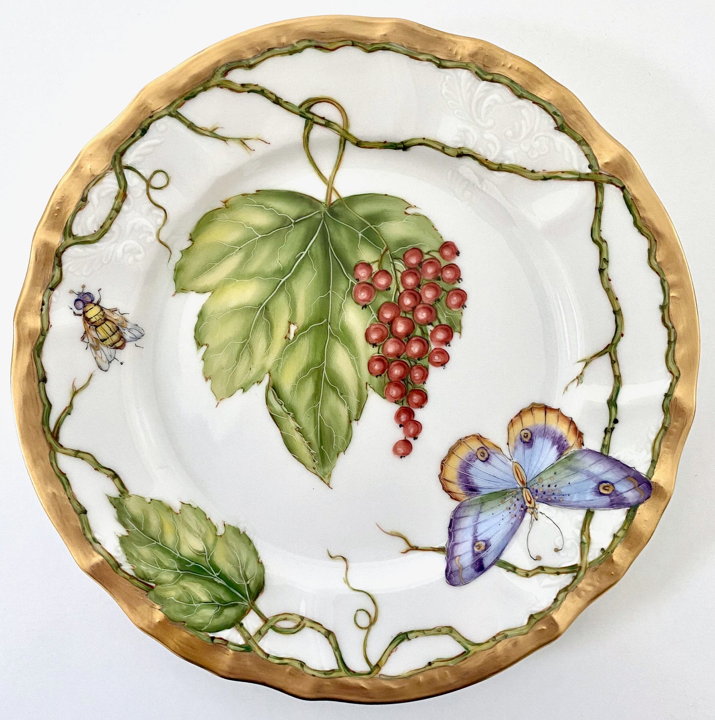 K11 - Red Berry Salad/Dessert Plate