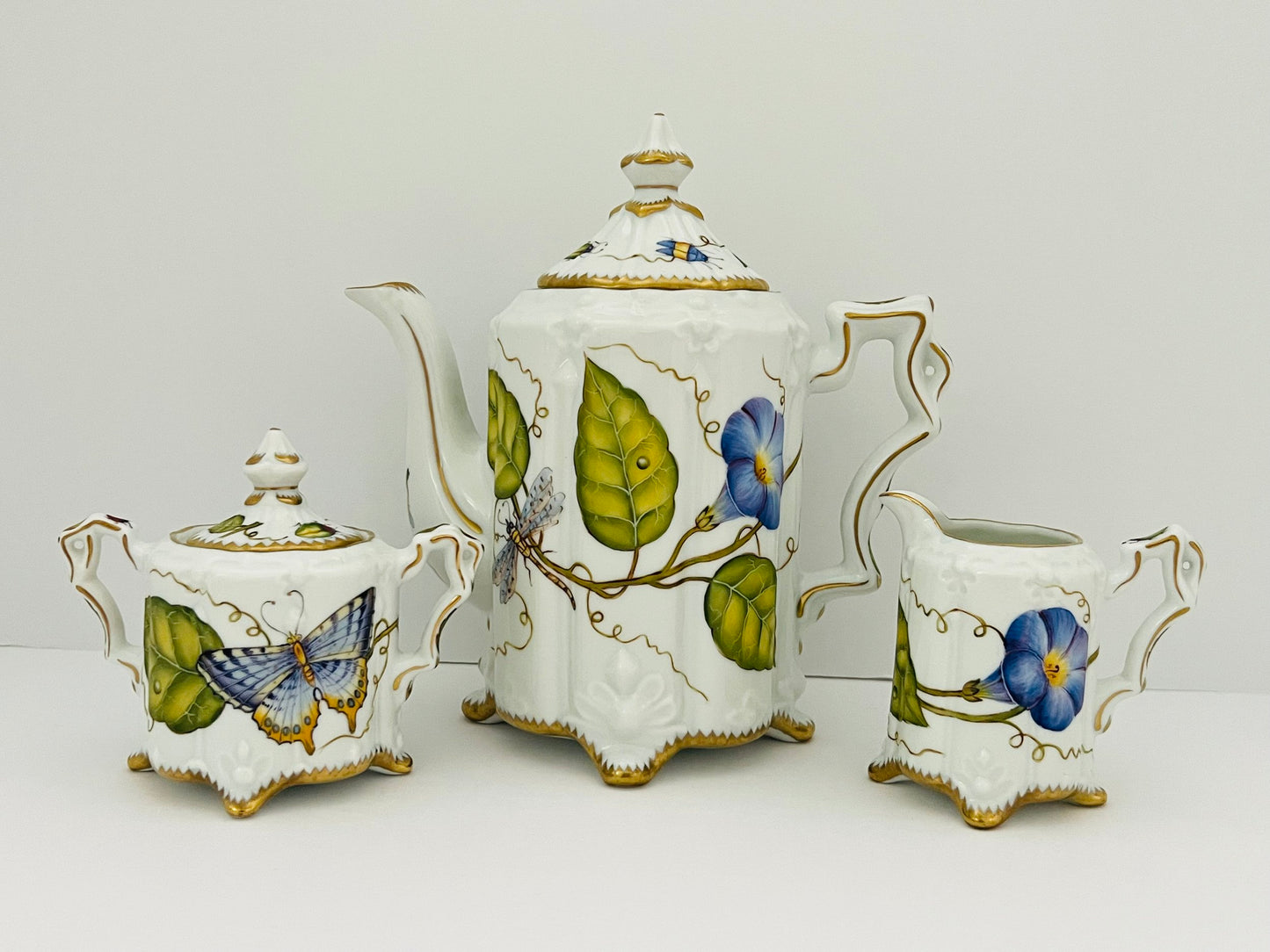 J25 - 3 Piece Tea Set