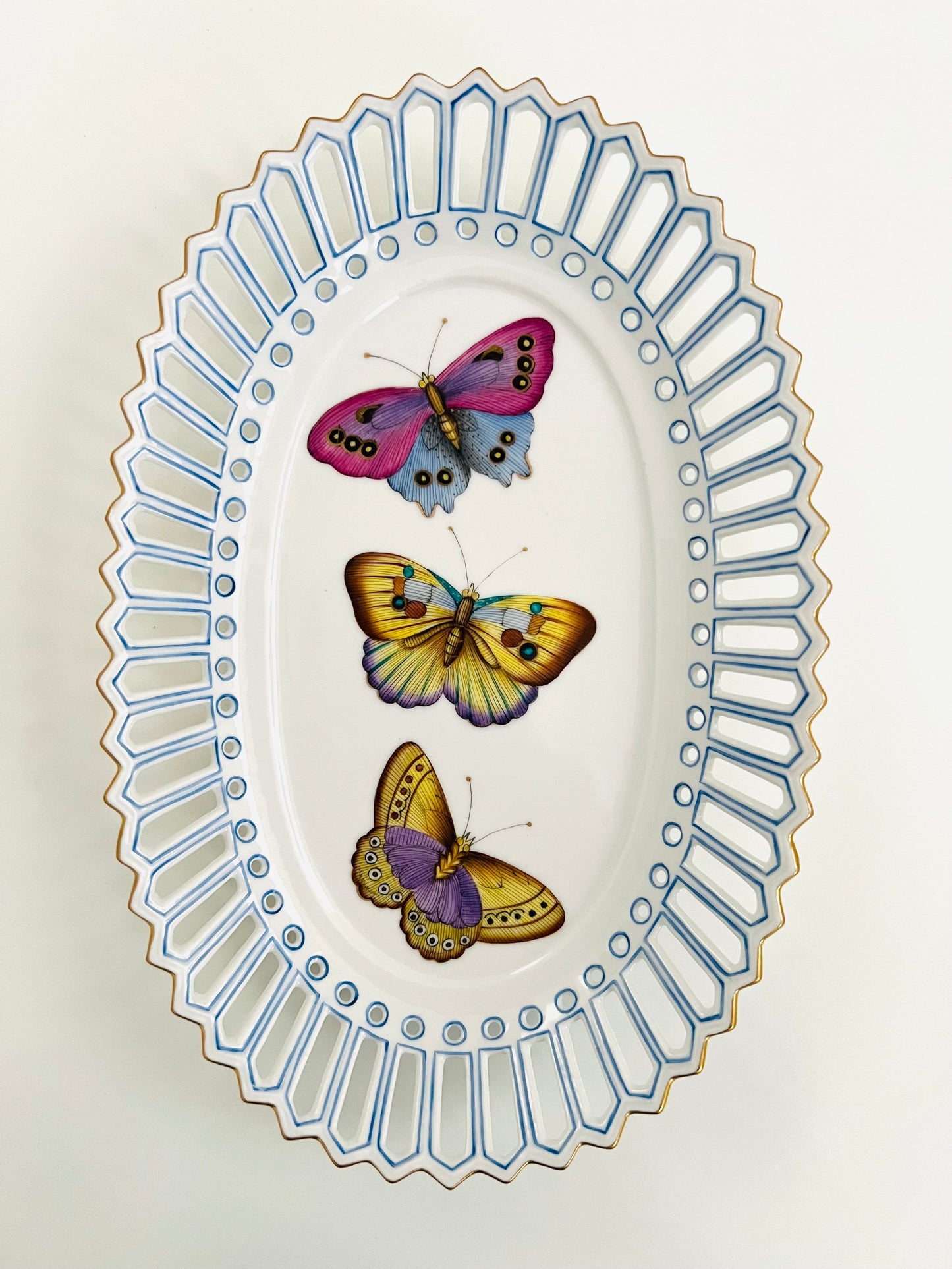 EBTT1 - Pierced Tray