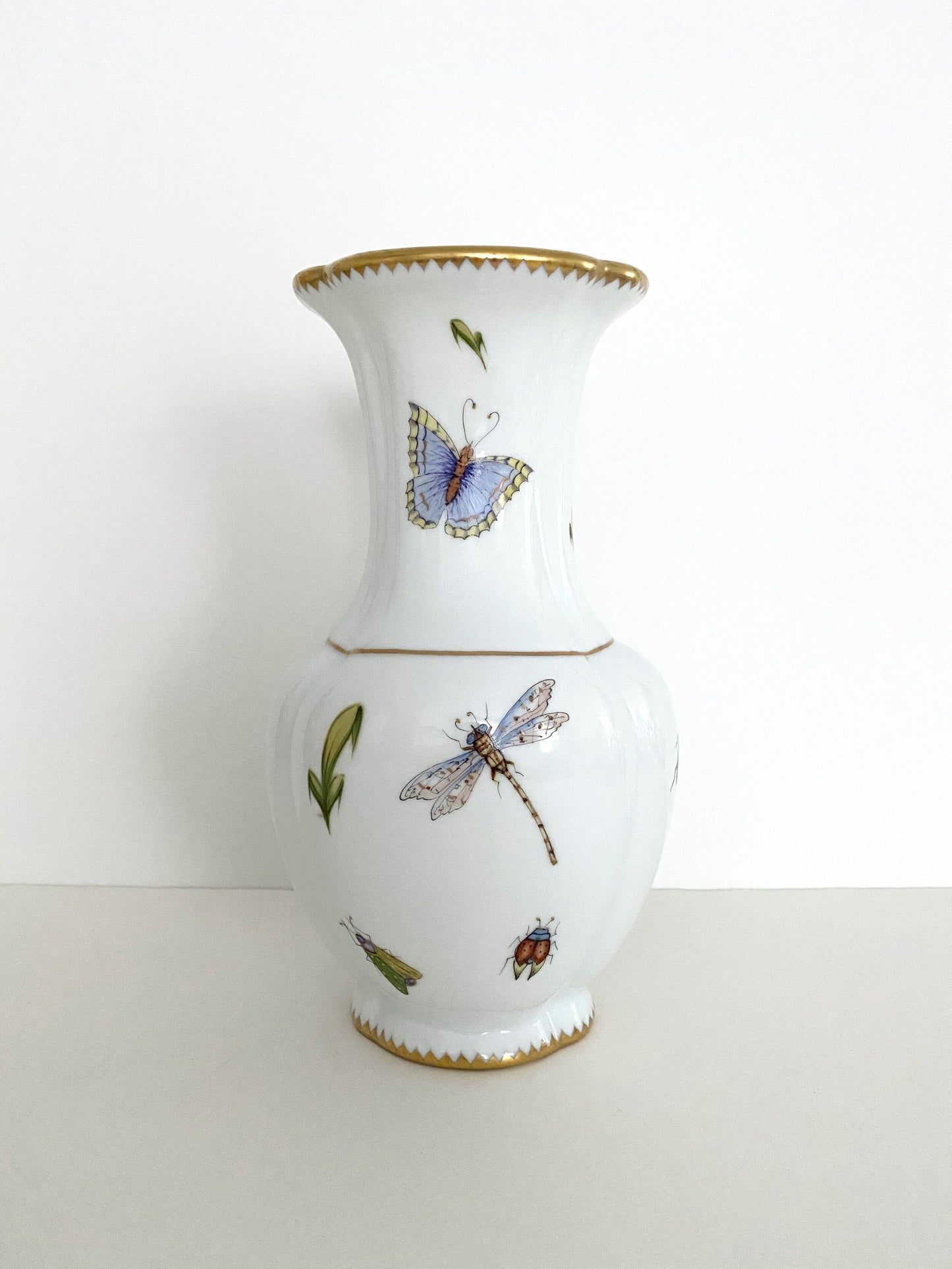 DTV1 - Vase