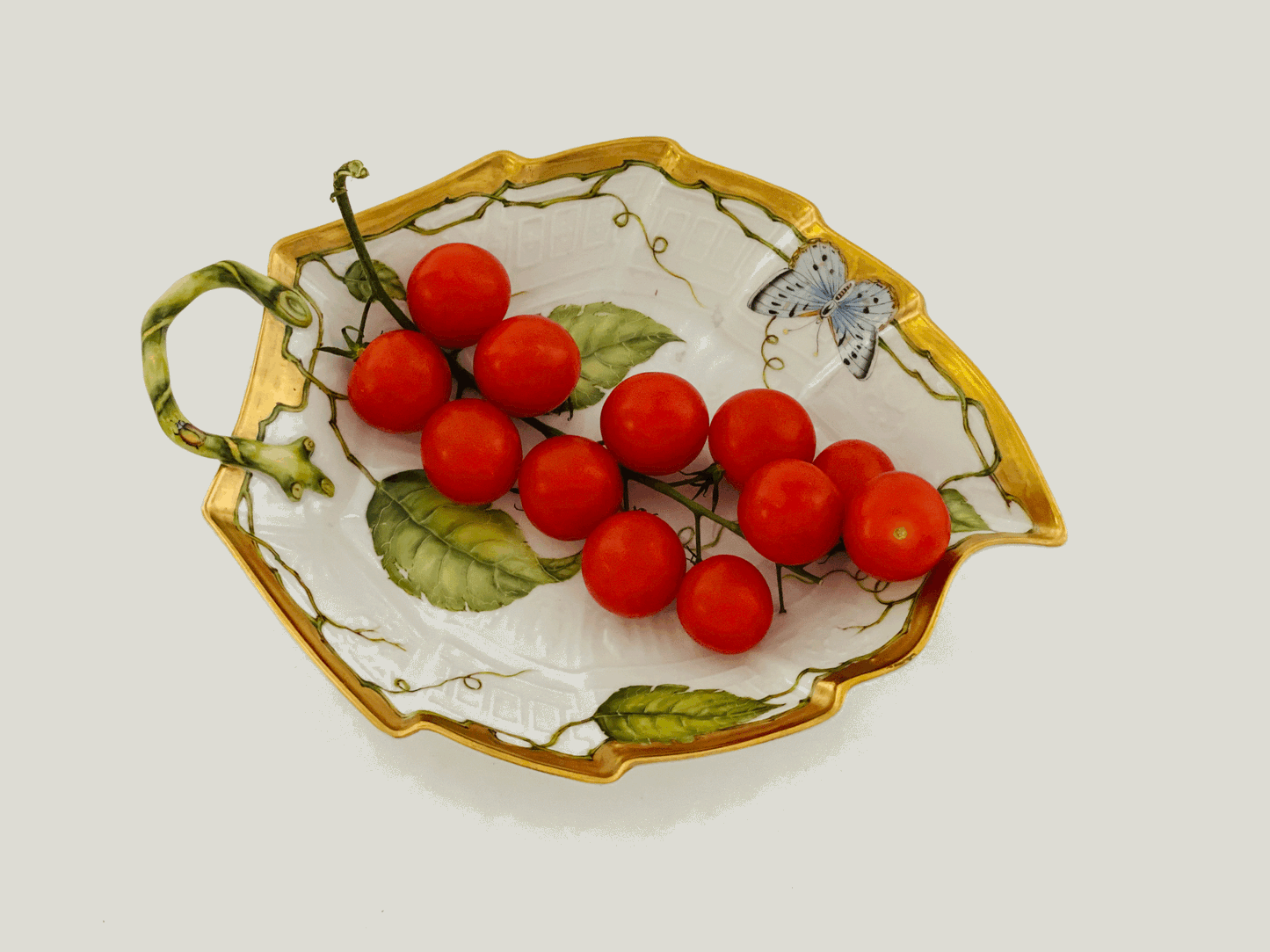 GL1 - Leaf Shaped Dish