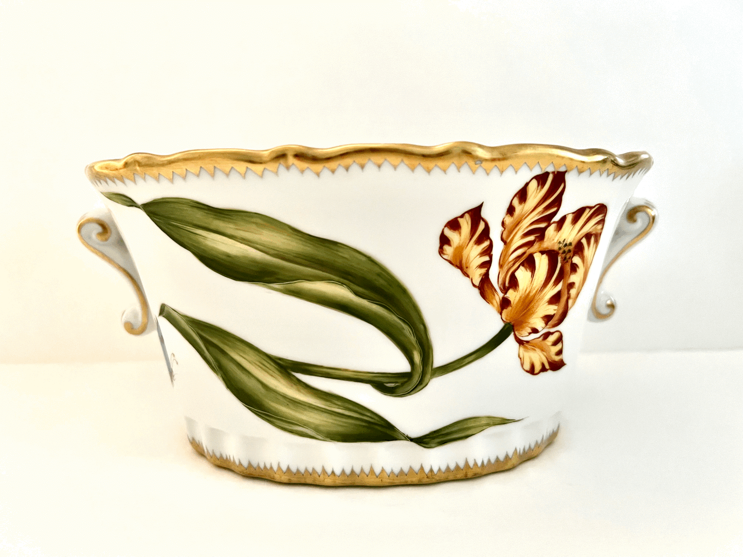 453 - Oval Cachepot