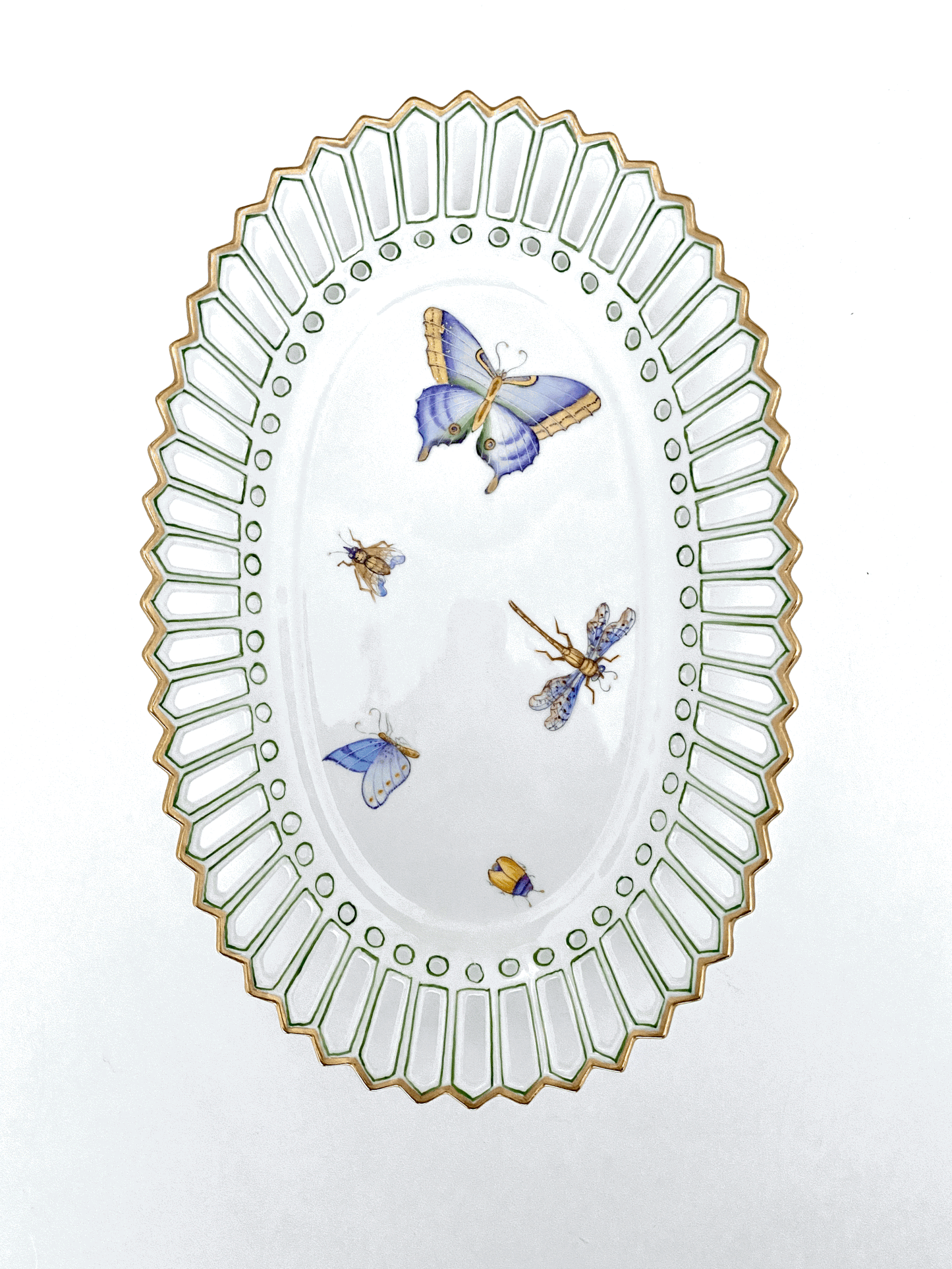 BH112 - Pierced Oval Tray