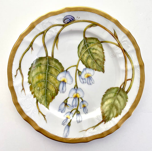 W142 - Salad/Dessert/Luncheon Plate