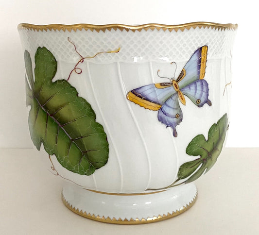 AD39 - Large Round Cachepot/Planter