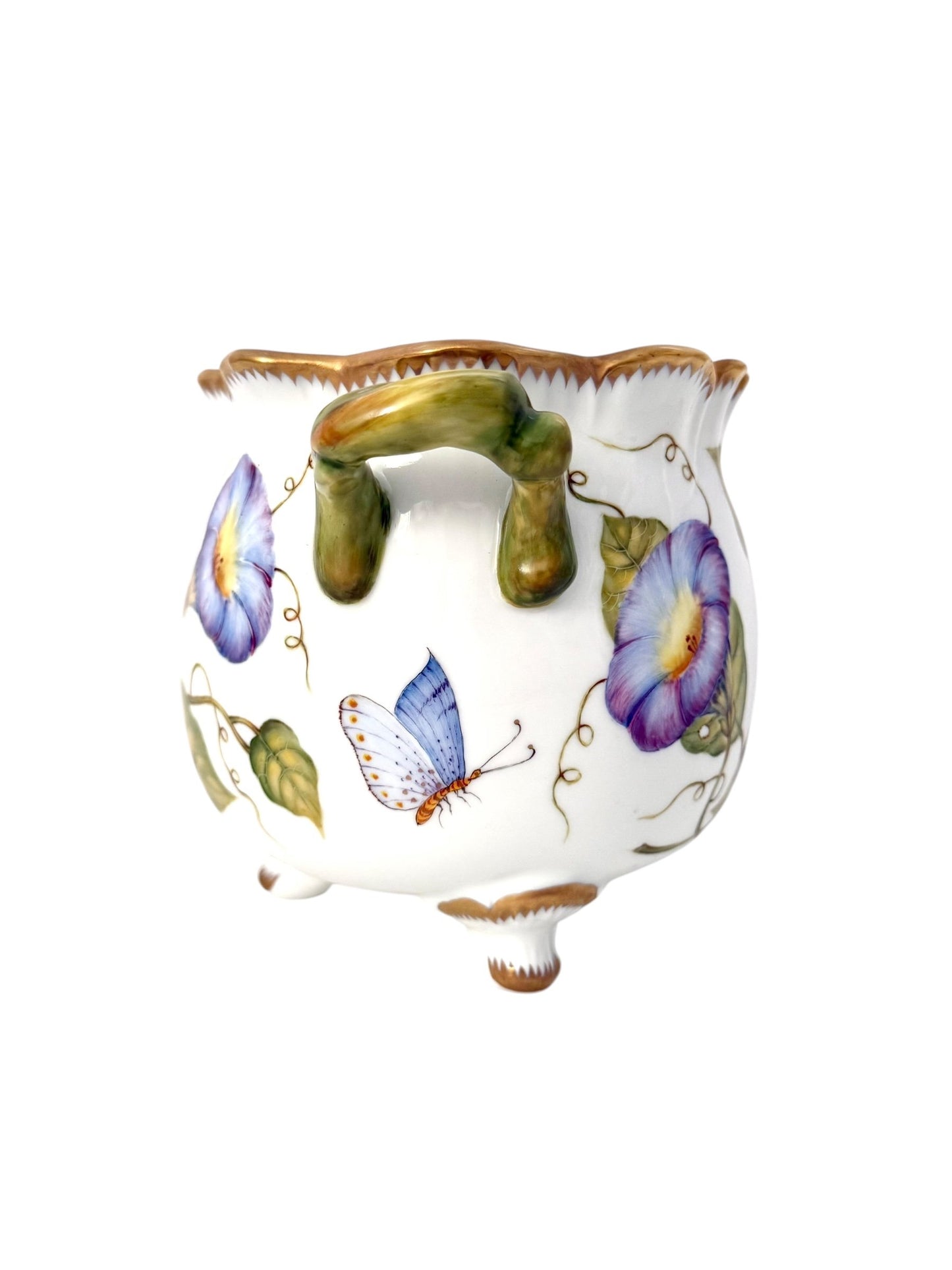 HU37 - Ruffled Cachepot