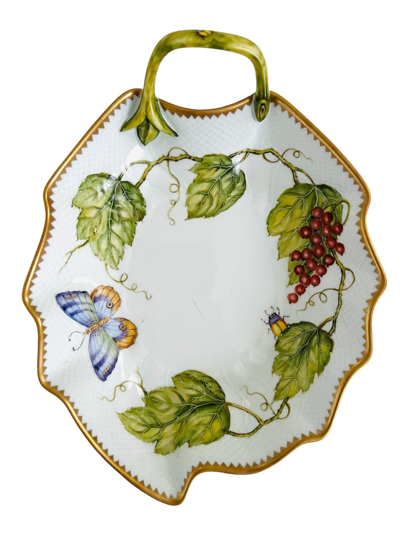 RT36 - Leaf Shaped Dish
