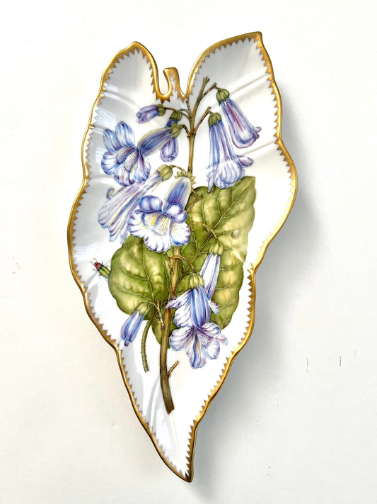 RG8 - Blue Flower Tray