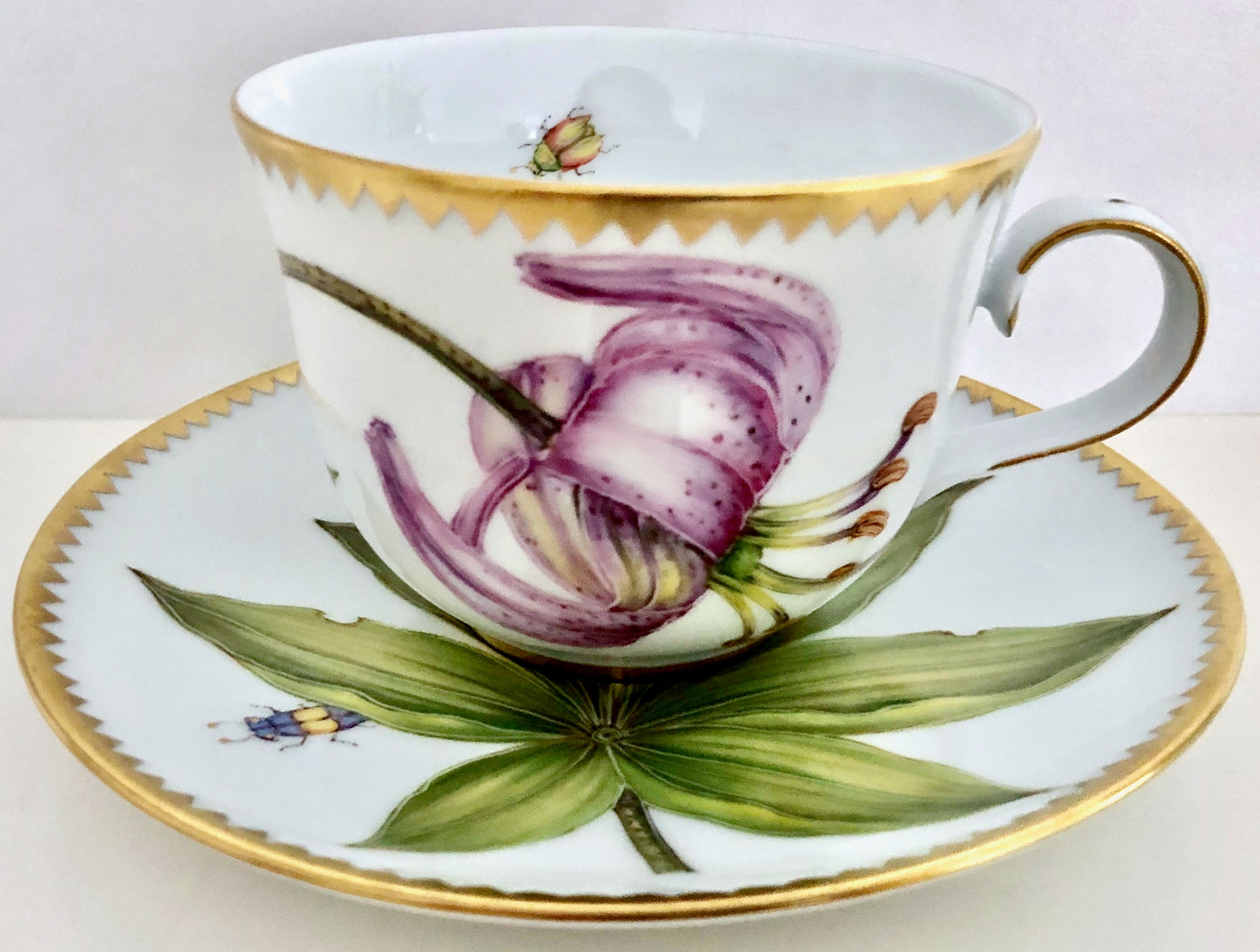 ML4 - Cup and Saucer