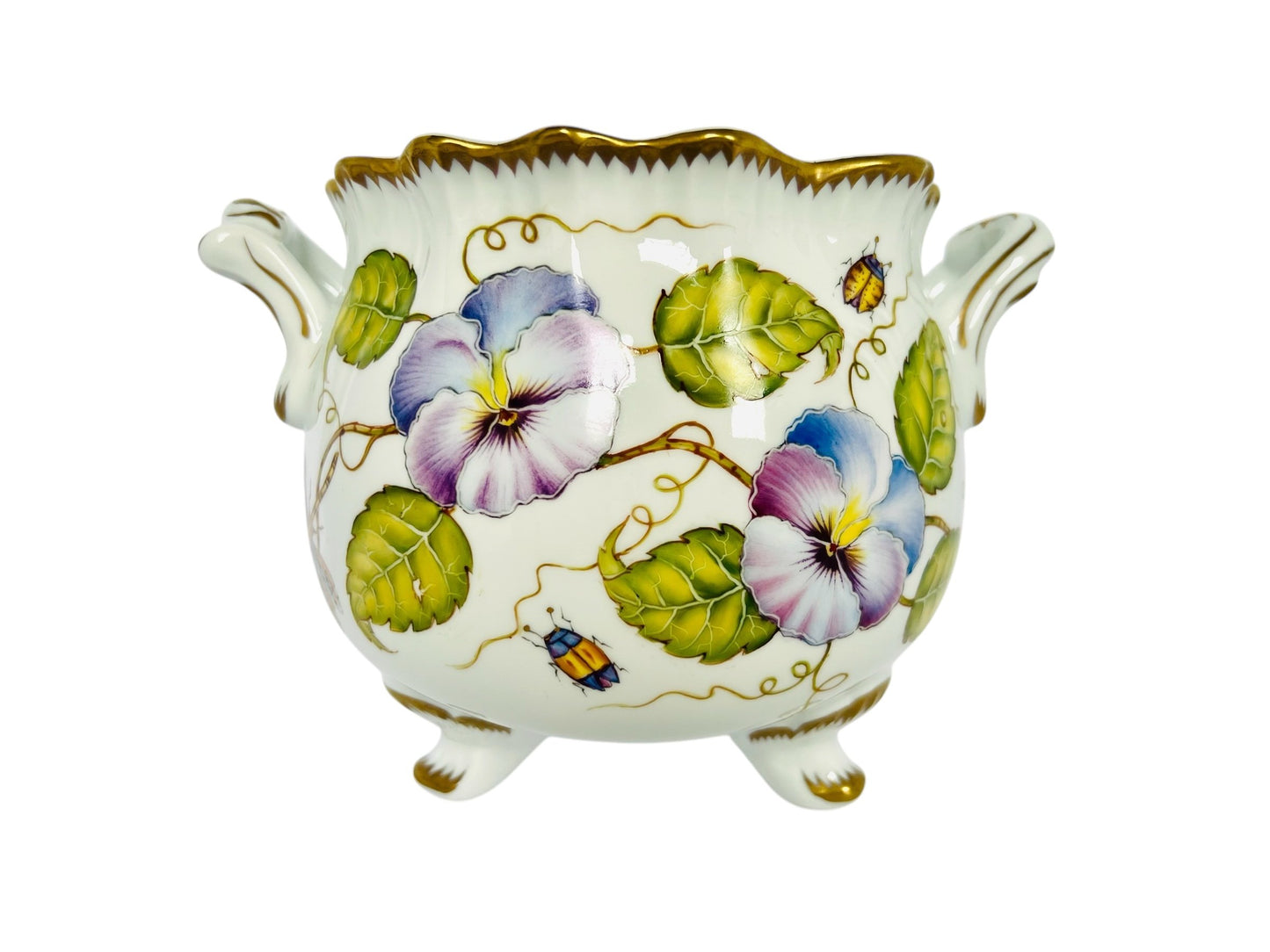 WE19 - Ruffled Cachepot