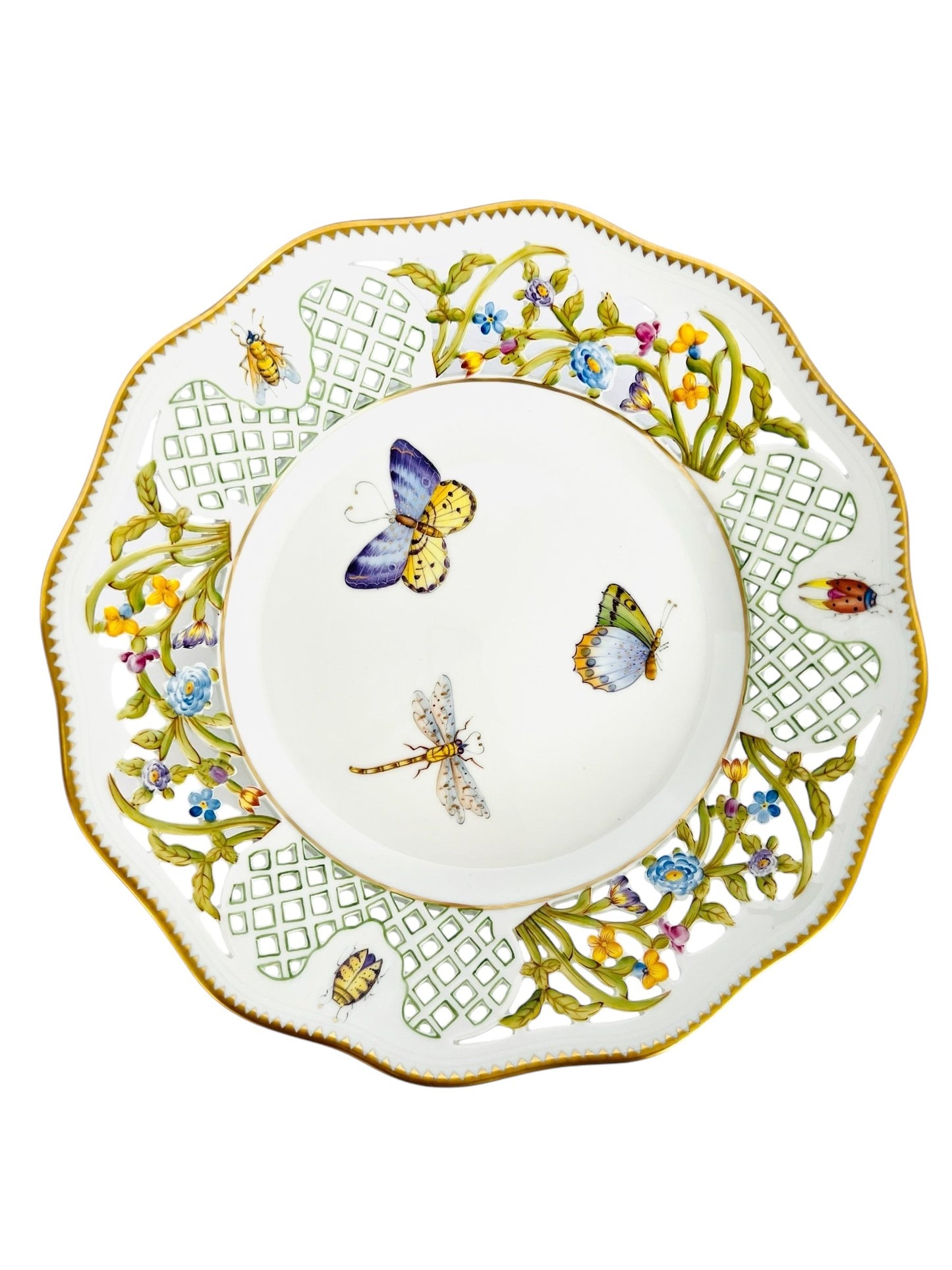 SB0 - "Lace" Dinner Plate