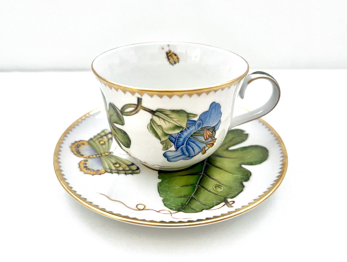 MT110 - Cup and Saucer