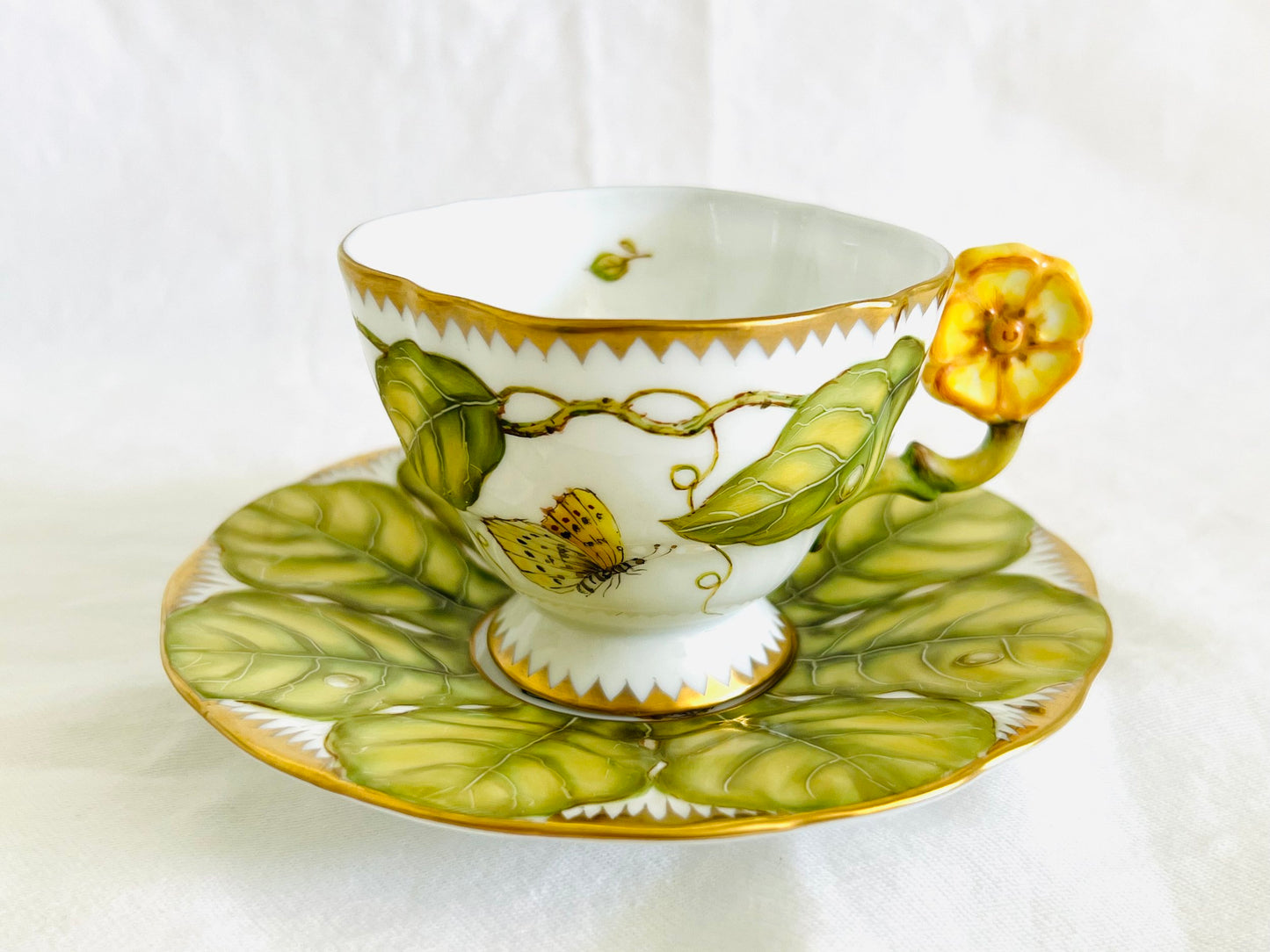 FH9 - Flower Handle Cup and Saucer