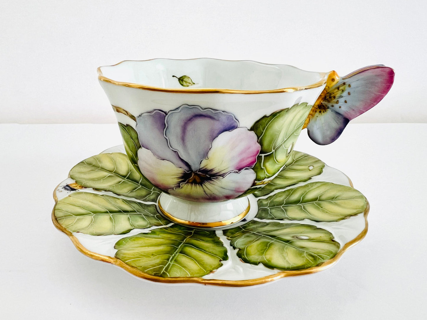 BH46 - Butterfly Handle Cup and Saucer