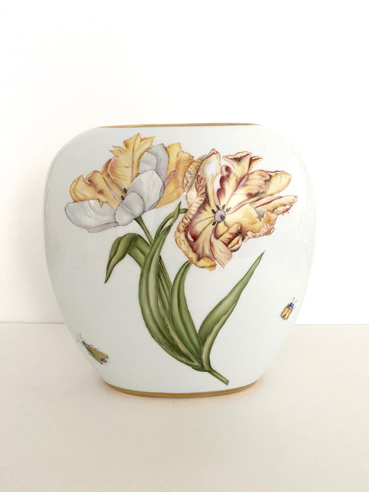 VA27 - Double Tulip Flower Vase