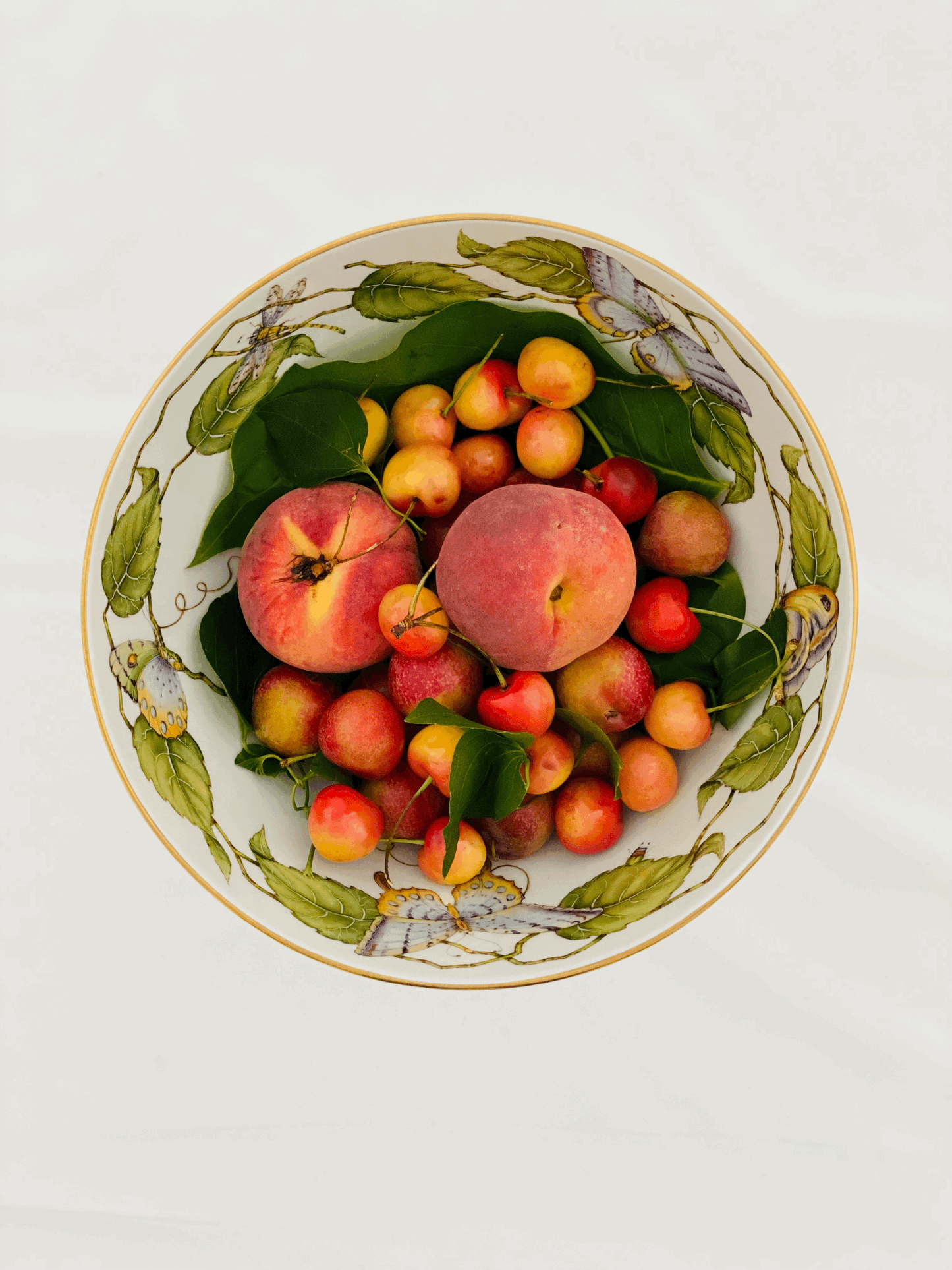 PA12 - Large Round Serving Bowl