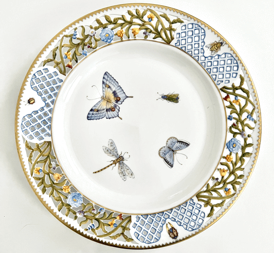 SHL18 - Large Blue 12.5 inch Lace Plate