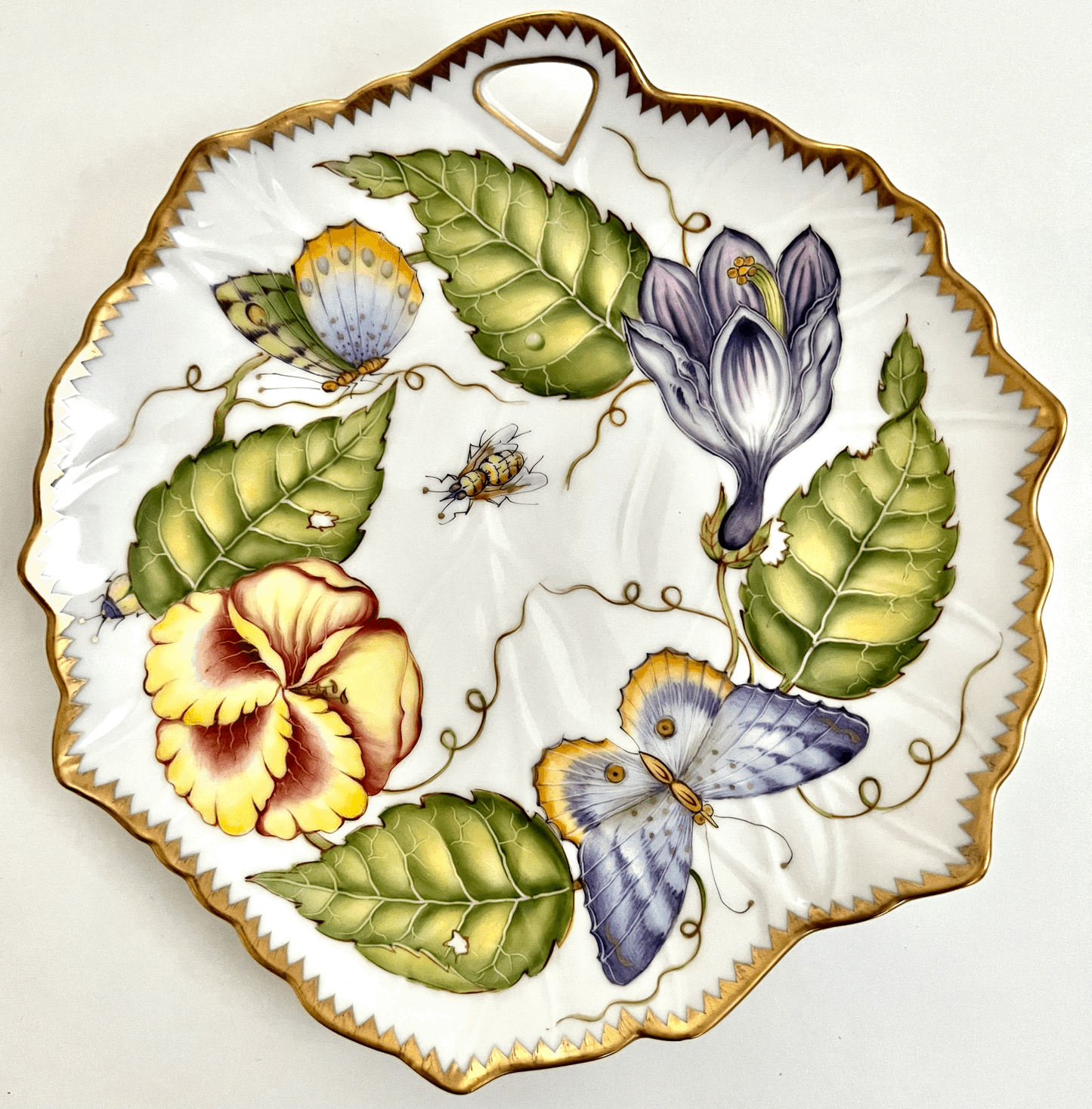 YZE1 - Leaf Shaped Dish